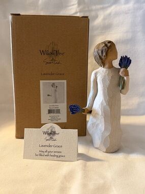 Willow Tree Figurine “Lavender Grace”